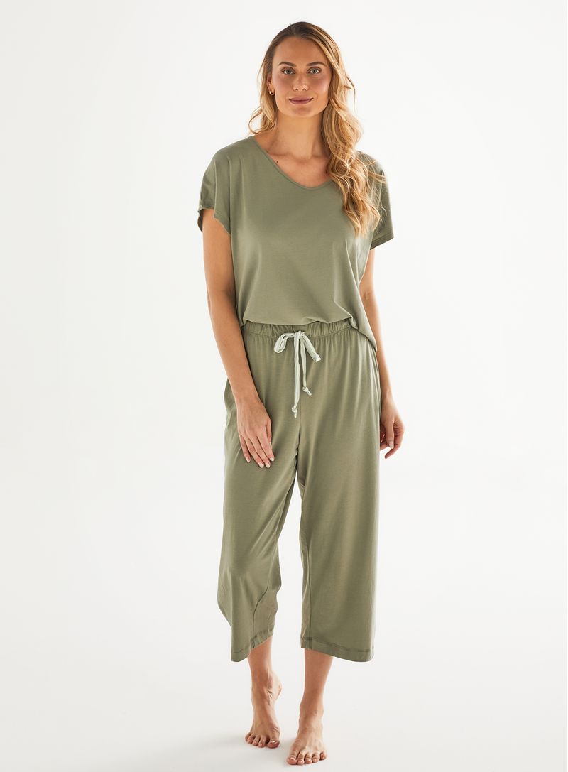 camiseta-de-pijama-manga-curta-21506-calca-de-pijama-cropped-20505-silvestre--1-